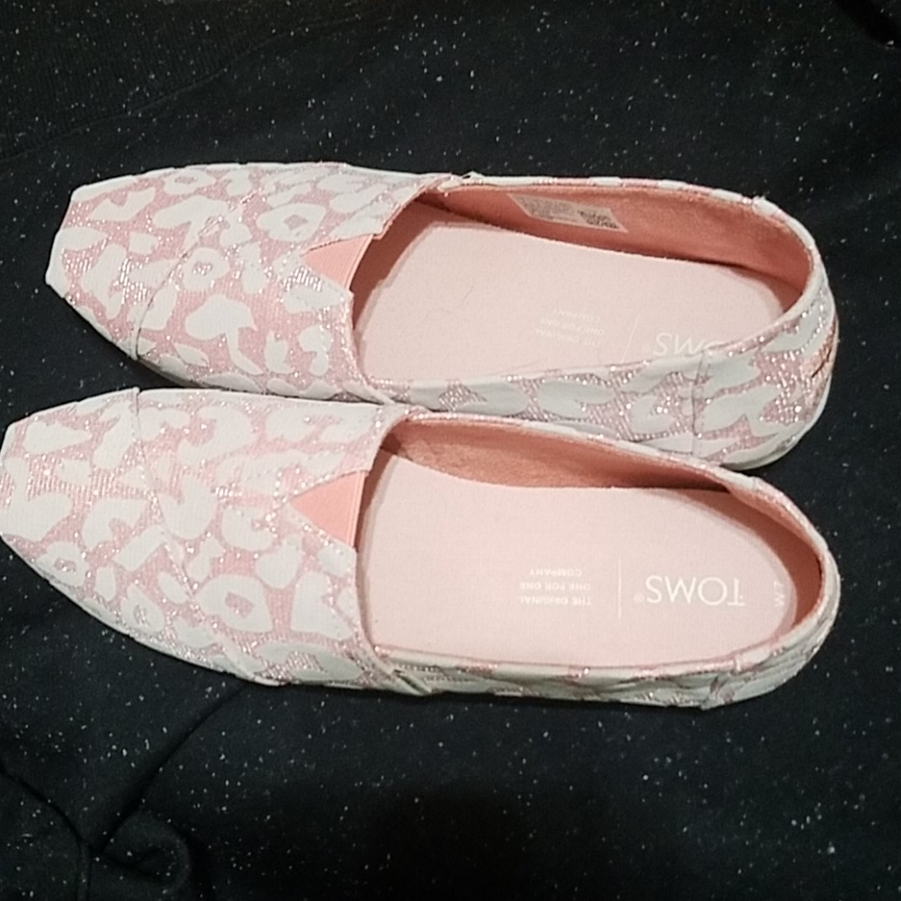 Toms leopard print